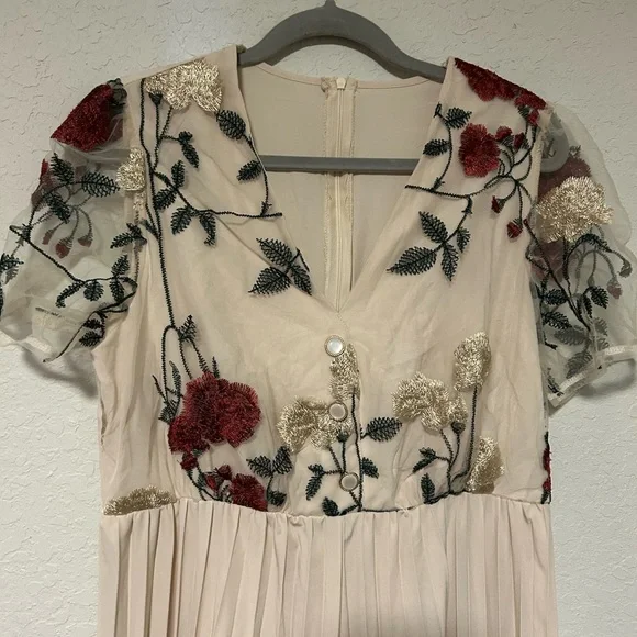 Elegant Boho Champagne Tone Floral Embroidered Patchwork Pleated Jumpsuit - Picture 3 of 9